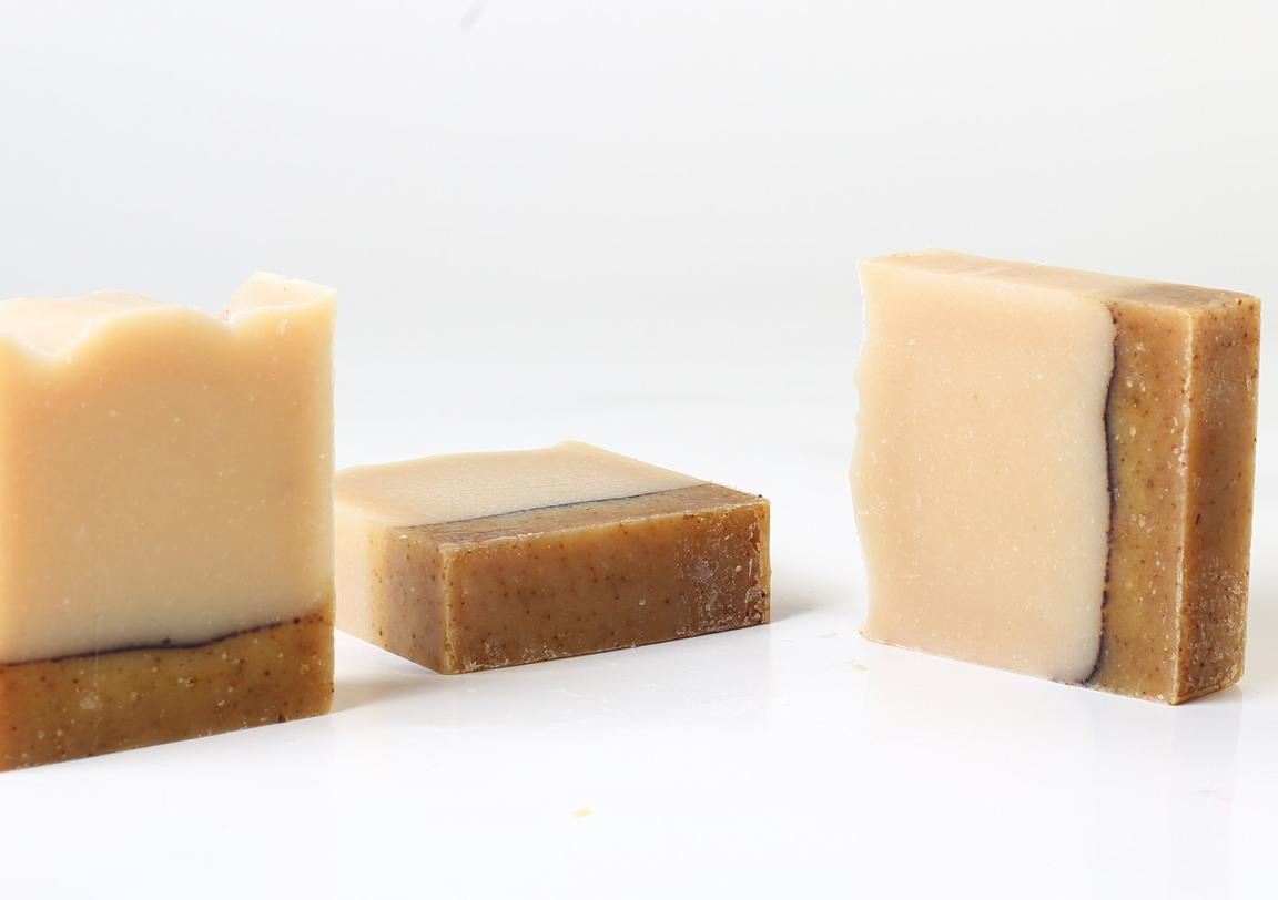 Hande Polat Deve Sütü Sabunu